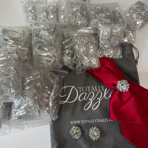 125 Rhinestone Decorative Napkin Rings and 125 Rhinestone Decorative Buckles - Picture 1 of 5